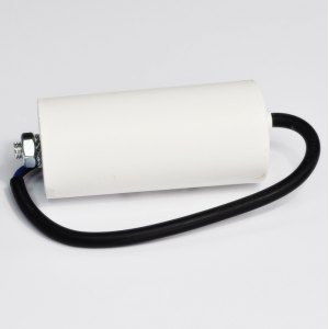 KONDENSATOR 32 uF/450V Z KABLEM